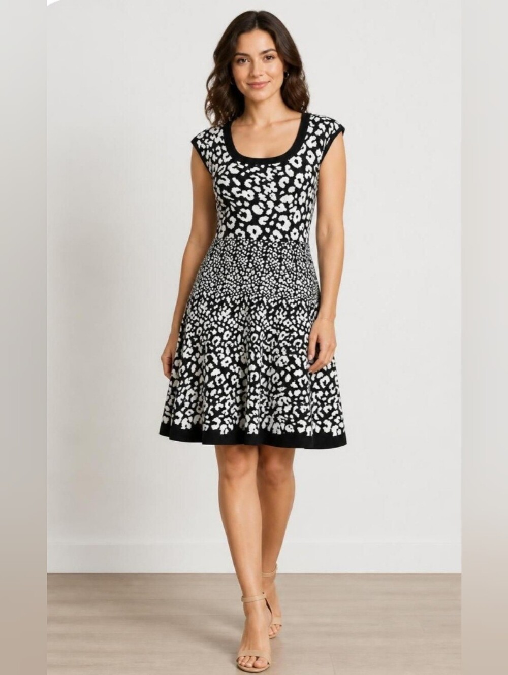 Candies Dress, Size XS, Knit, Scoop Neck, Skater, Animal Print, B&W
